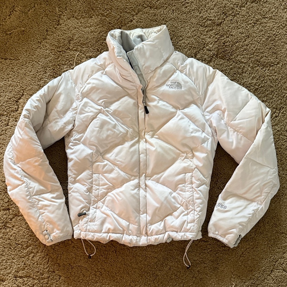 The North Face 550 Women's Snowy White Puffer Jacket woman’s size small